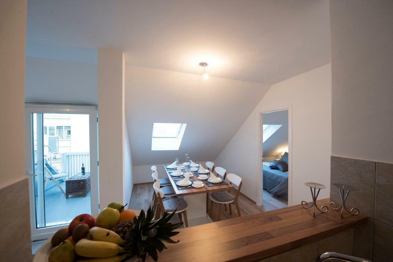 The Roof - Luxury Apartment オミシュ エクステリア 写真